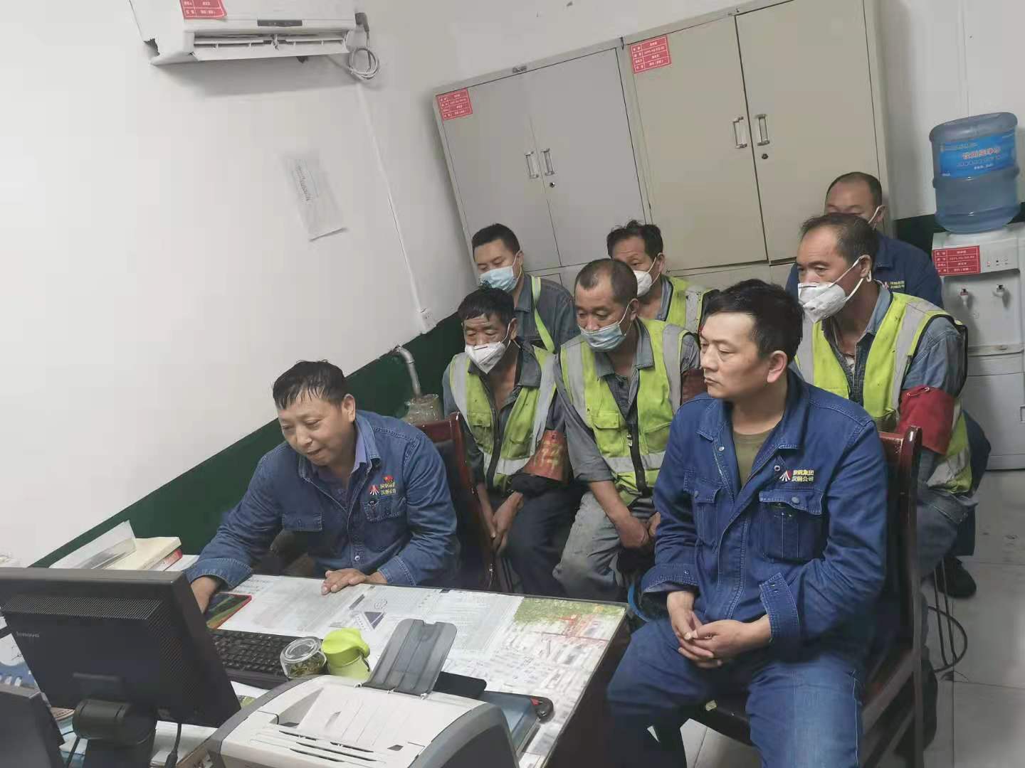 ������M���������ơ���ȫ���a�f���С�