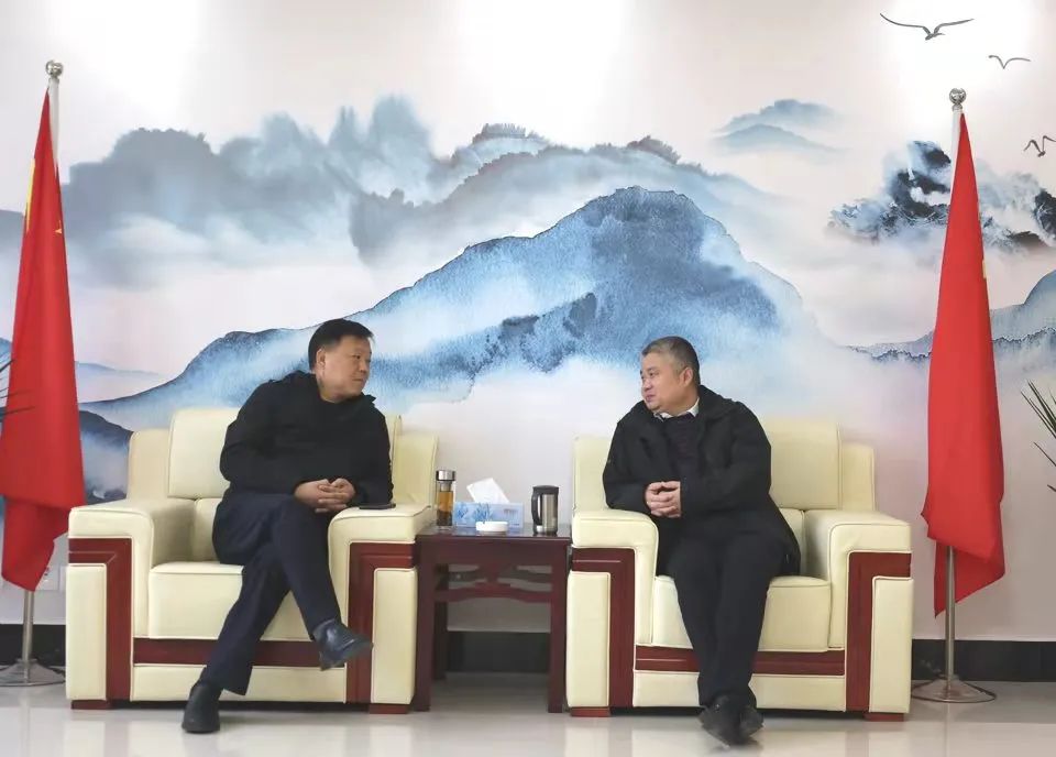 �h���й��ž��h�M��ӛ�����L�������˾�{��