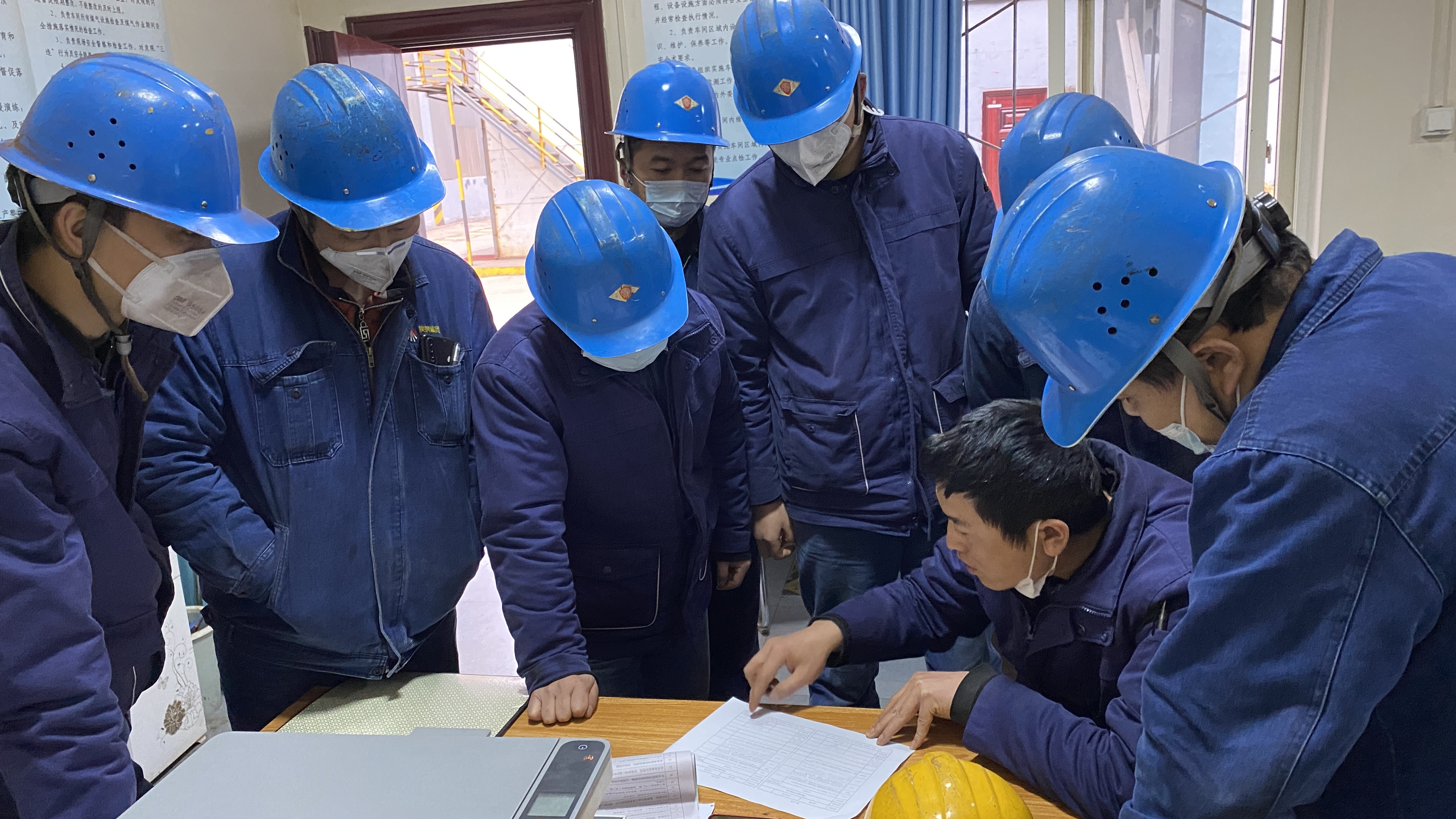 �۽����������ƄӰ�ȫ�lչ��ƪ��