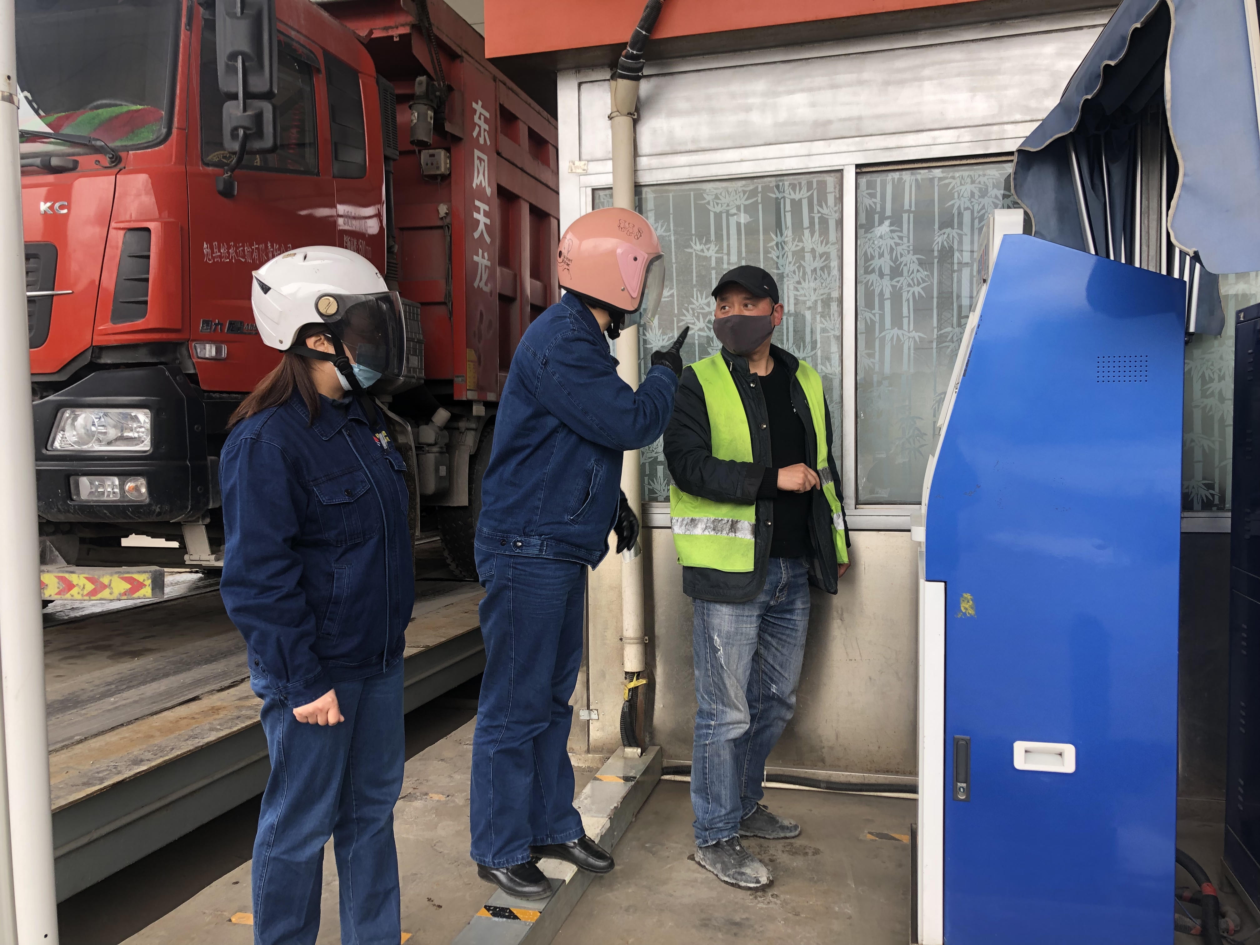 ����ץ��һ�U�����غ�ǧ�x����������