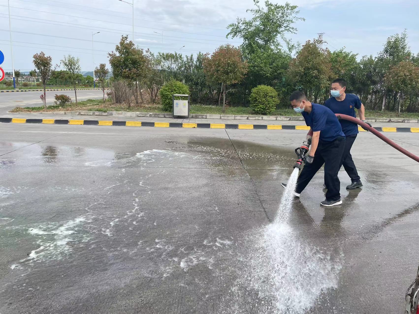 ů�ˣ��S�^һ܇�v�ȷ�����˾�������Ѳ��;�Ў�æ����