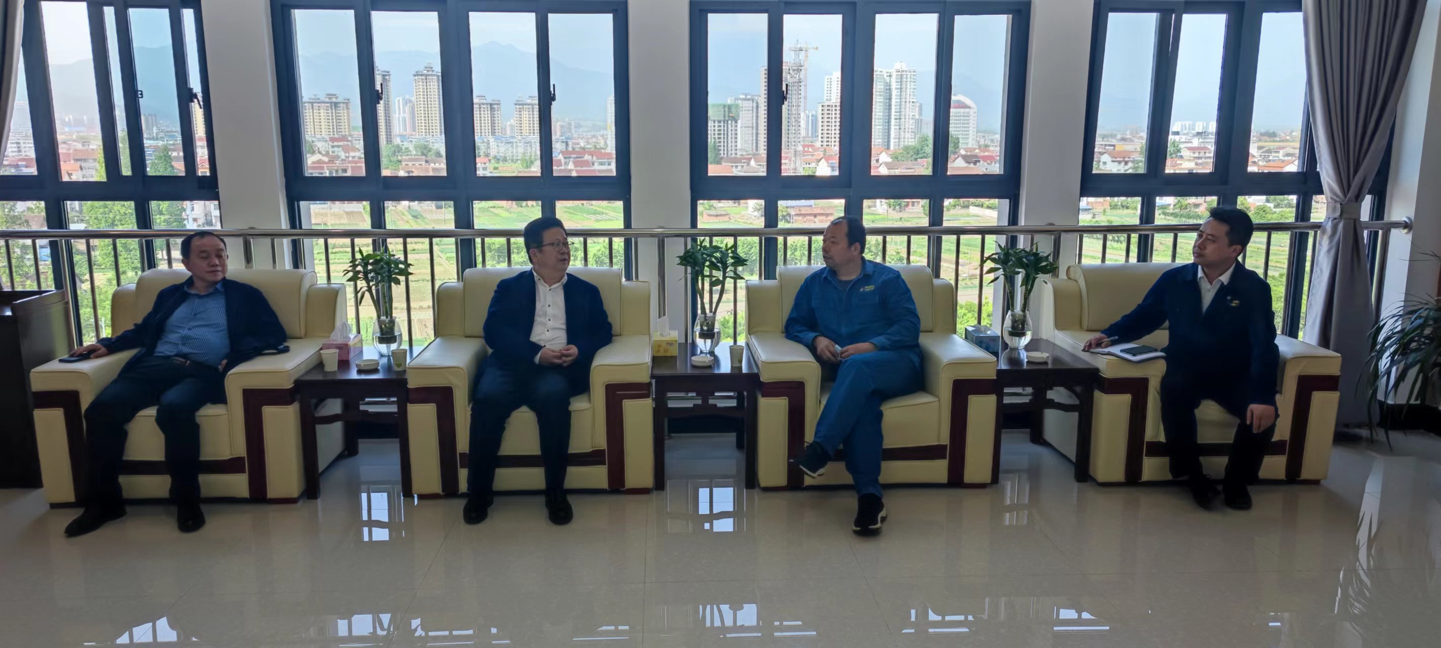 �h�����̄վ־��h�M��ӛ�����L���fƽһ�Ё���˾�{��