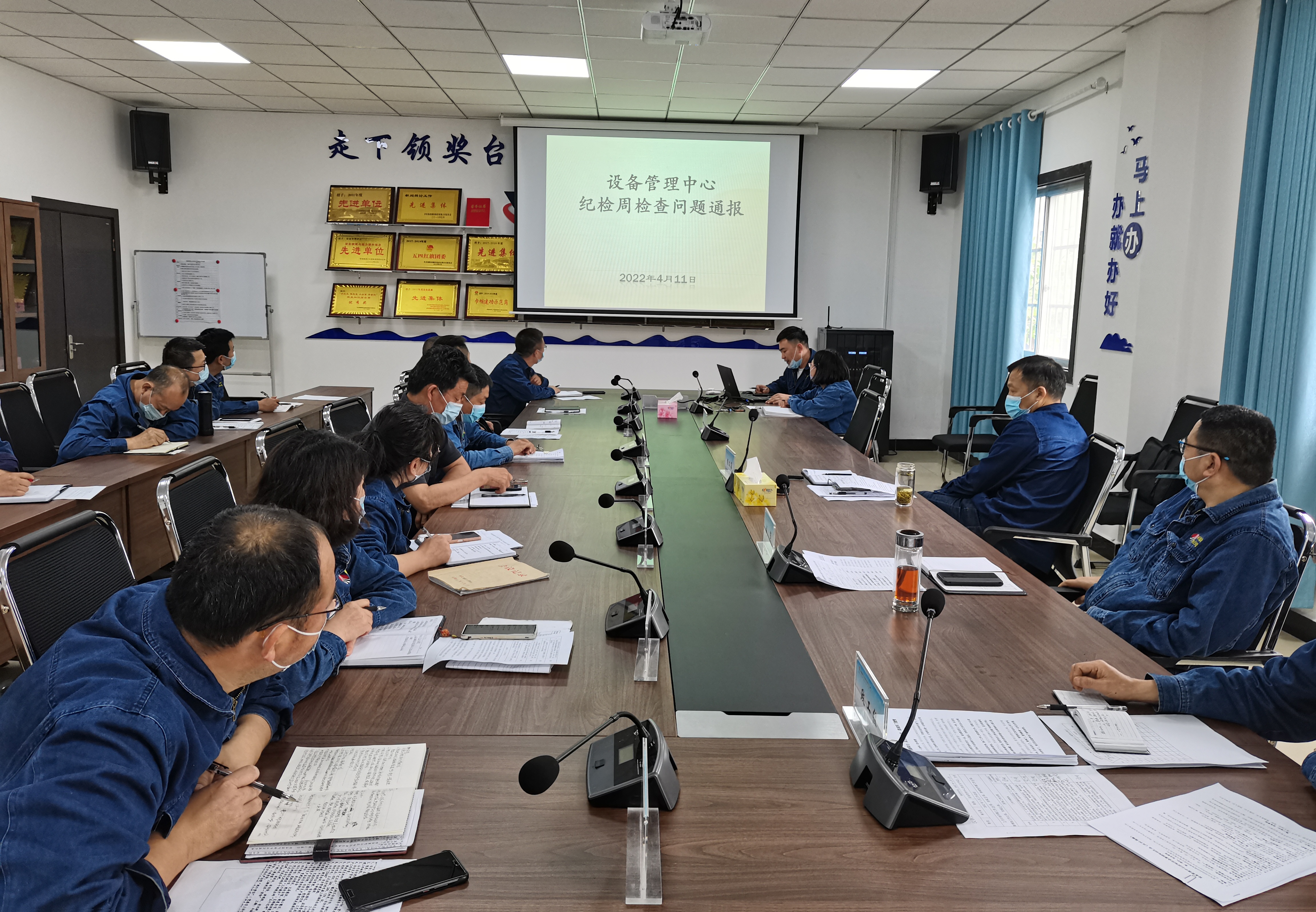 ����ɫ���������Q�o��ǰ�����y