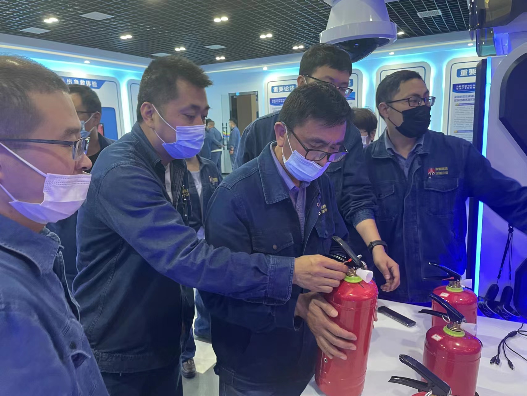 ���R�侳ȥ���`�����õ�һ؟����