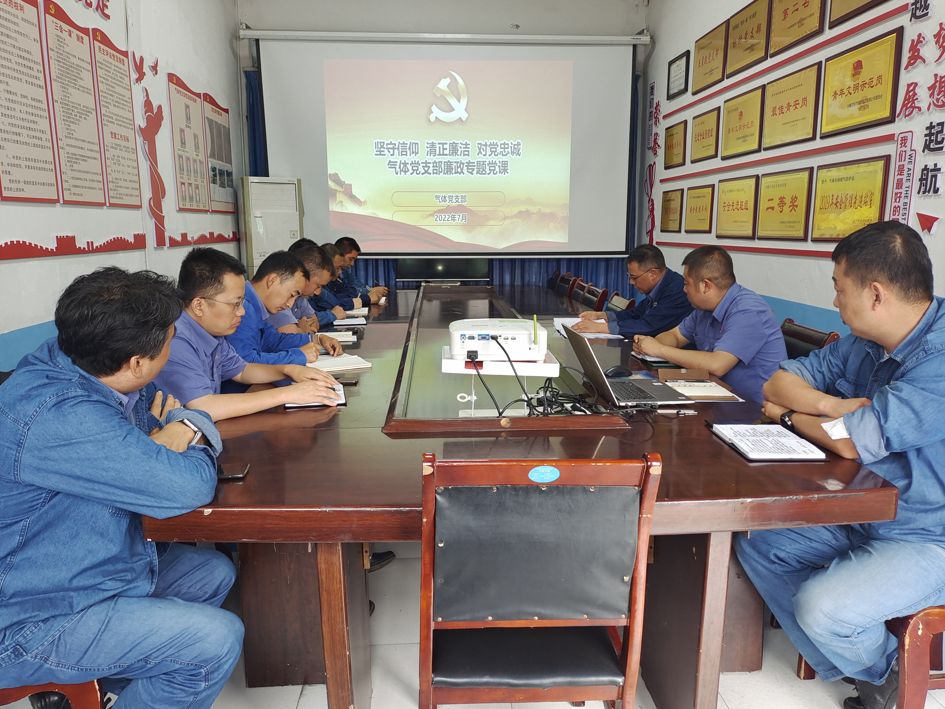 ��벢�e����푐�(��i)�������f(xi��)����