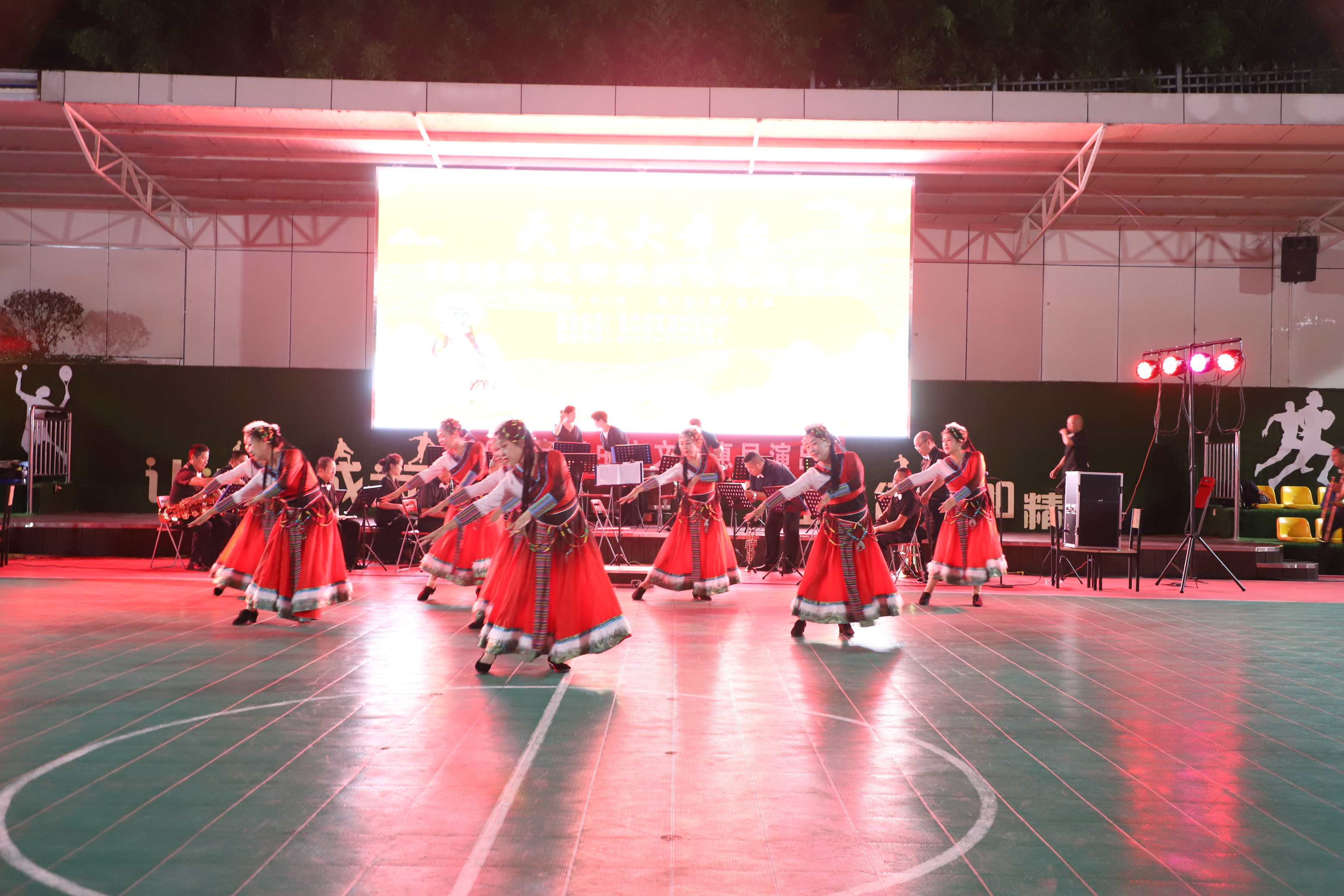 ����(zh��n)��ů�ģ��ڷ���(w��)����ЅR�۰l(f��)չ����