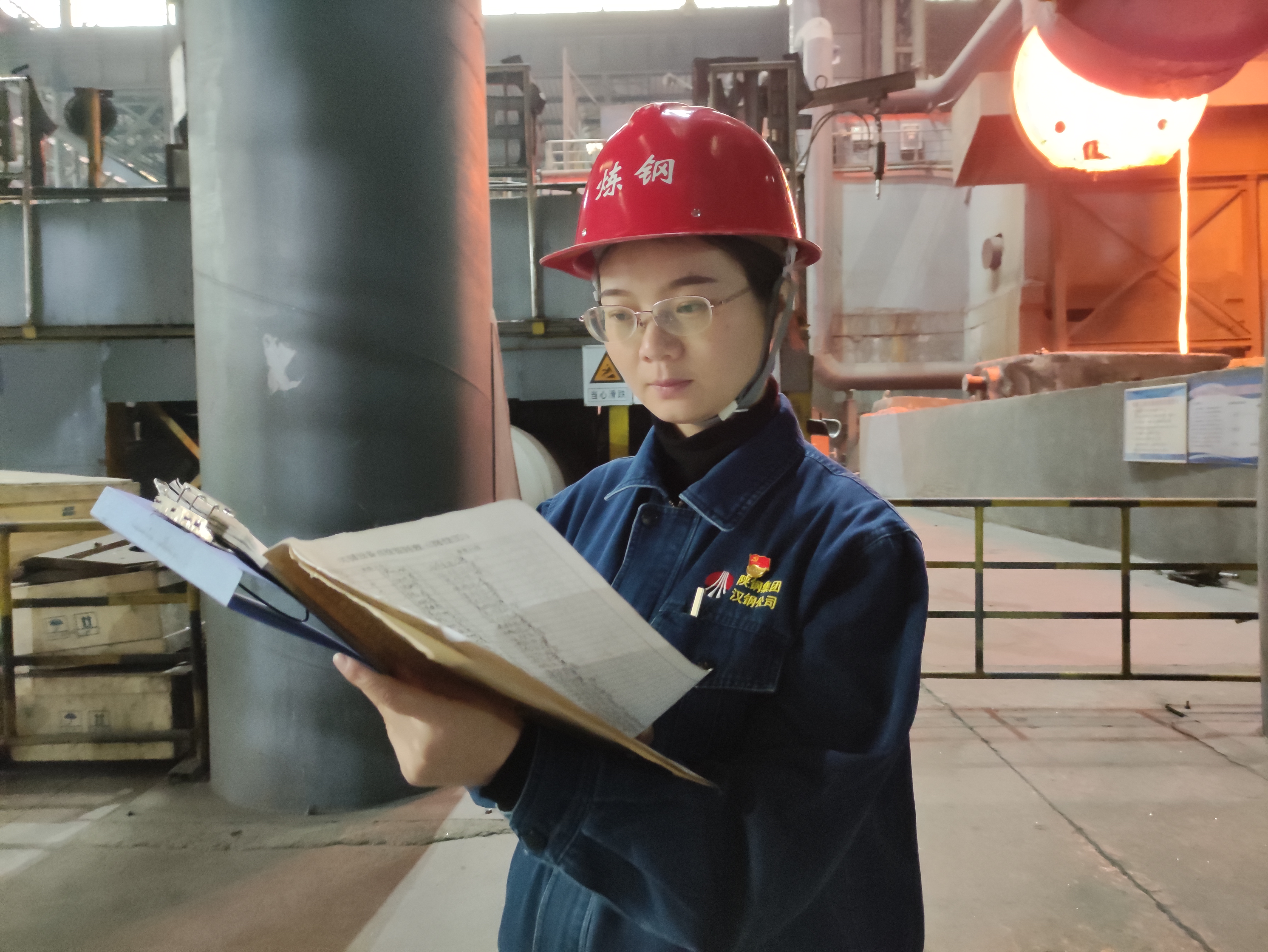 ��������������L���O���