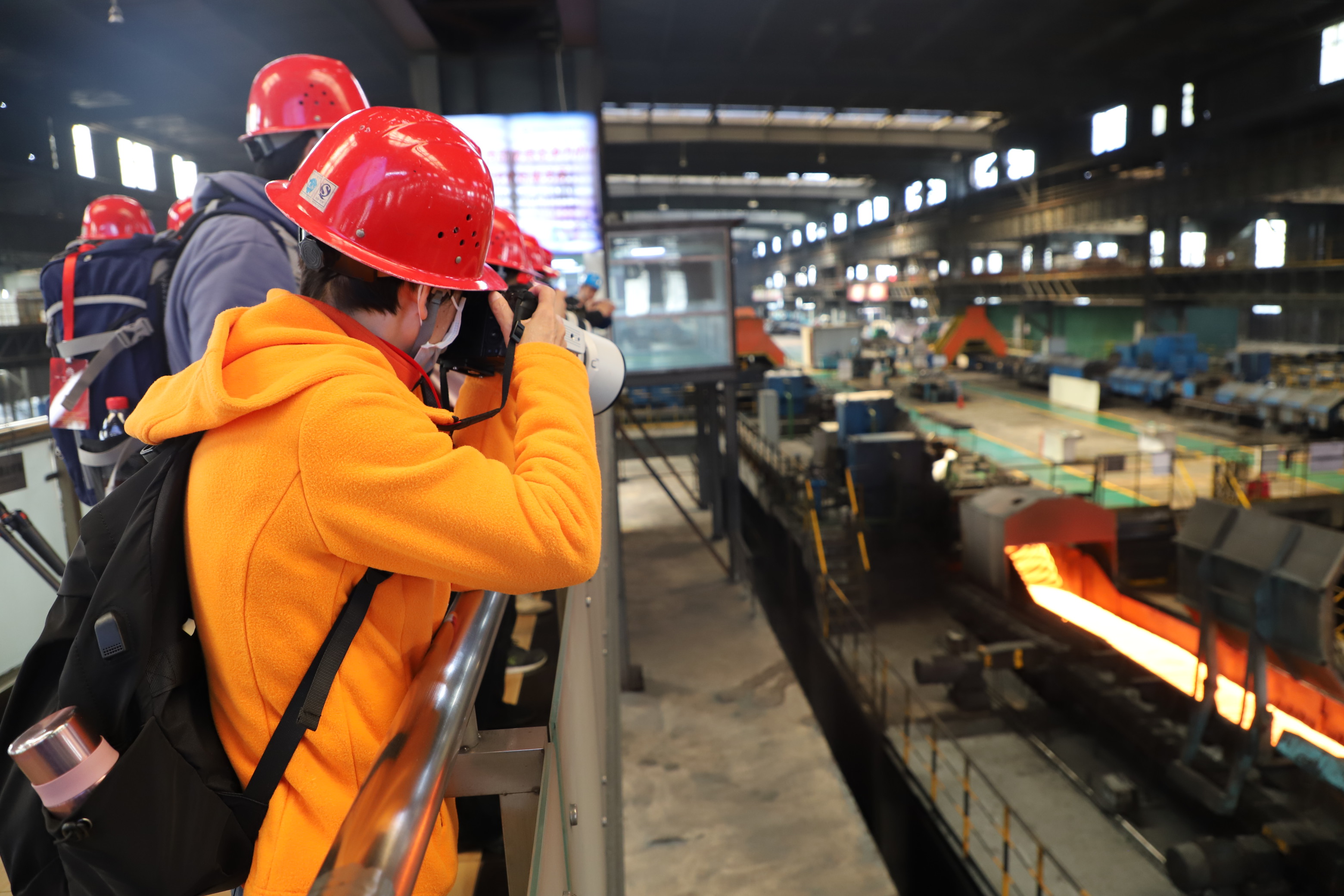 �ھŌ�ȫ�����zӰչ�h�в��L�F����˾�_չ��I���L���