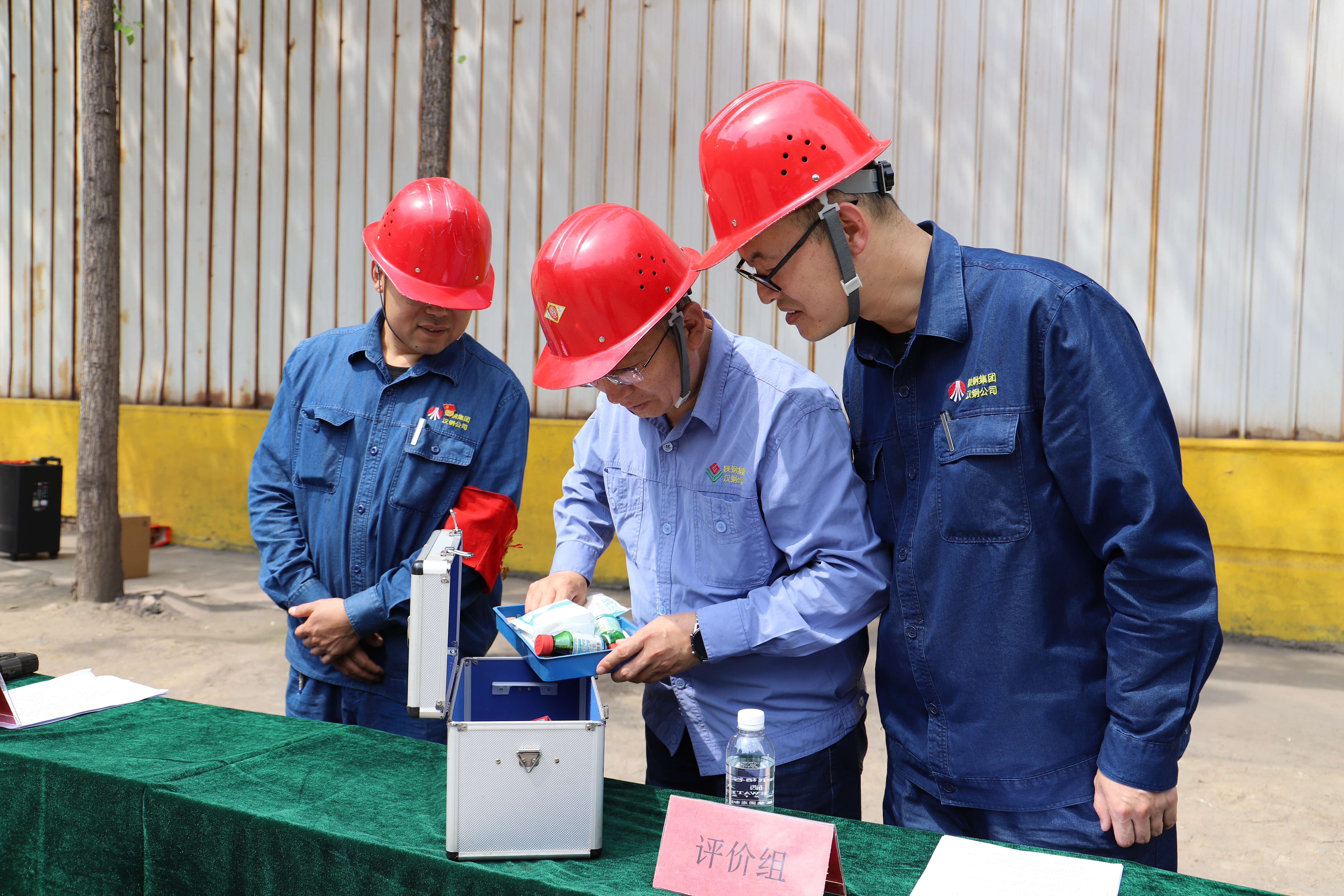 ����𶷱��������h��������Ӳ�ˡ��Є�