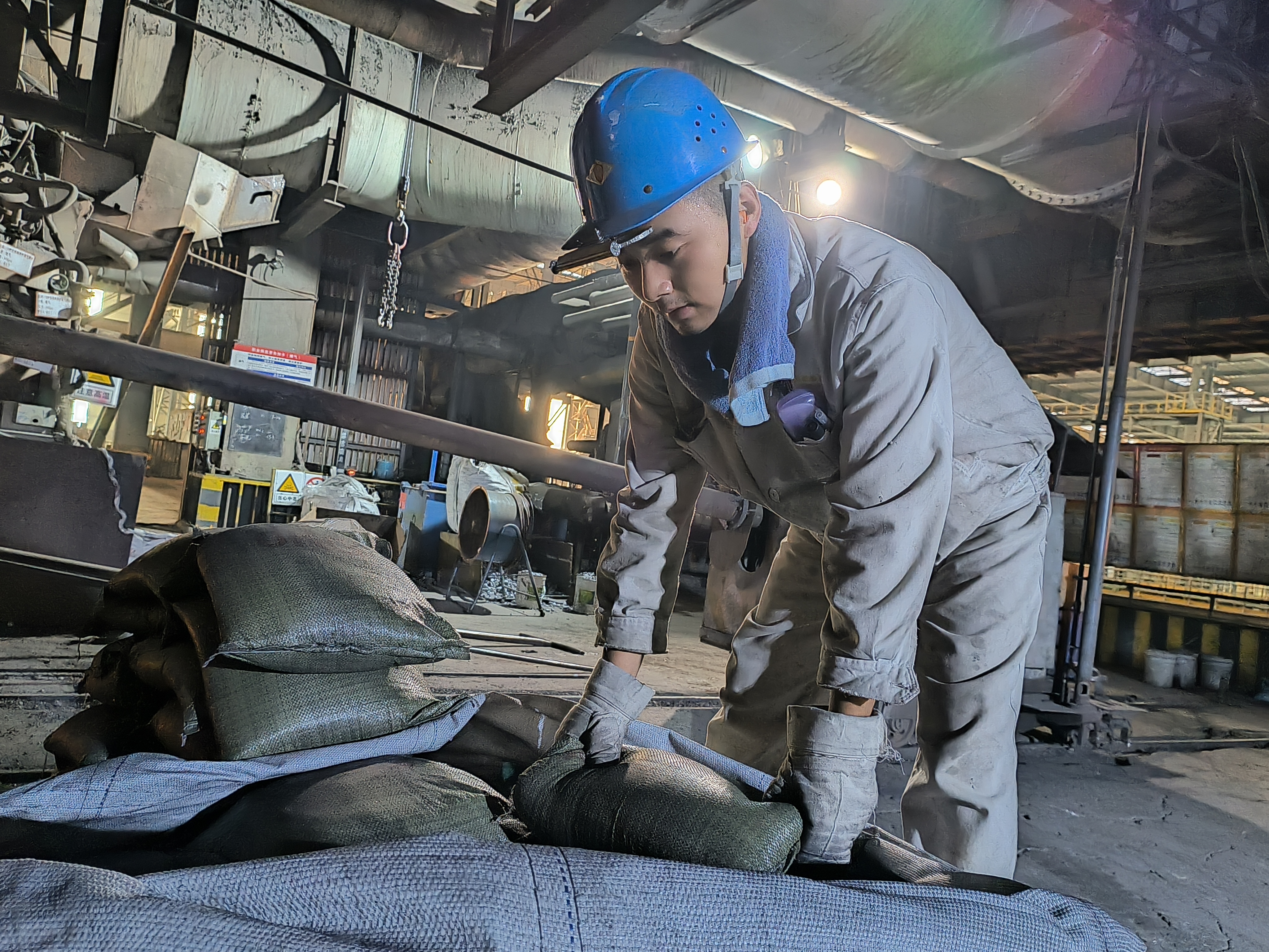 “三色交織”共繪安全生產新畫卷 “三色交織”共繪安全生產新畫卷