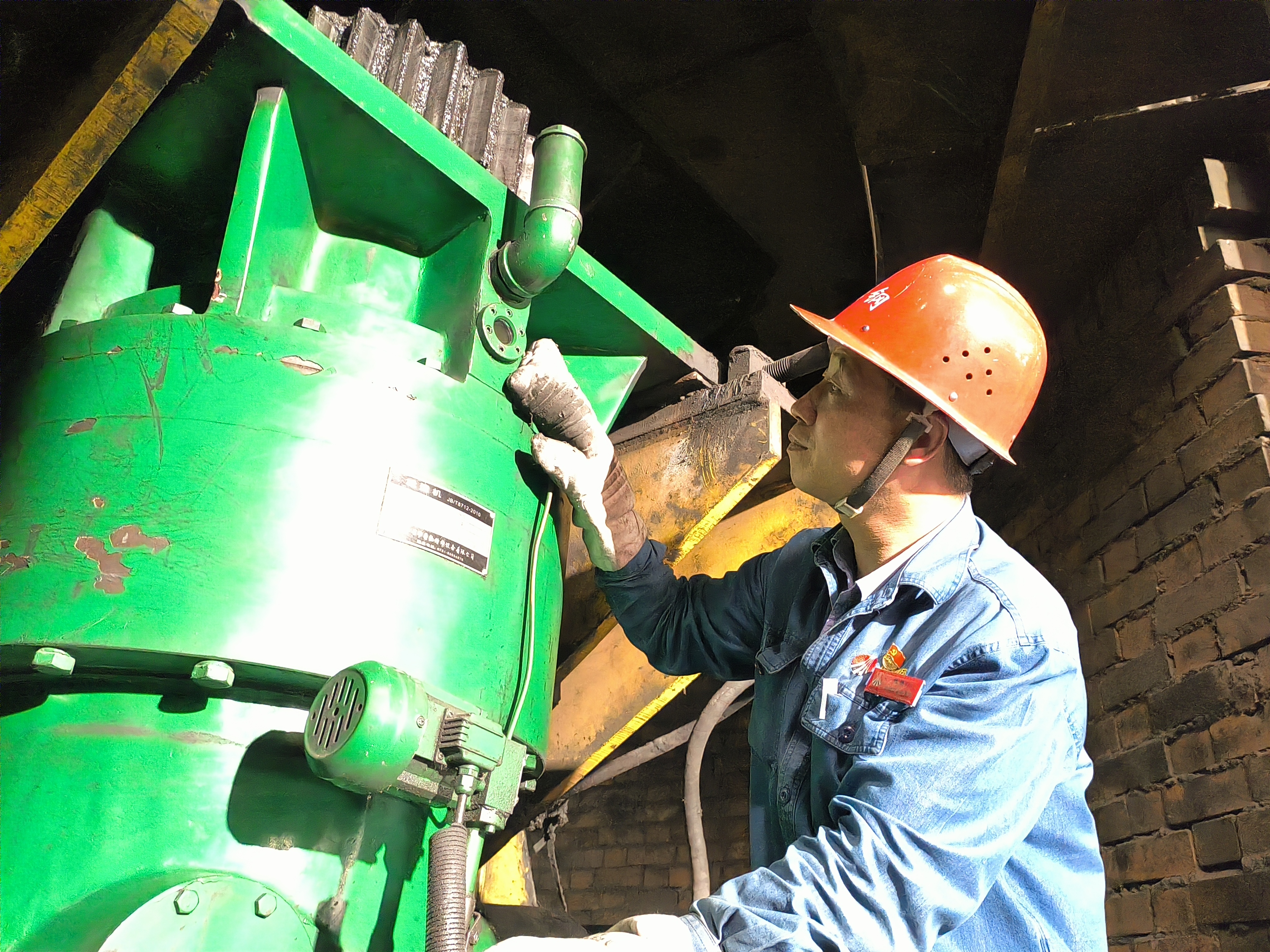 “三色交織”共繪安全生產新畫卷 “三色交織”共繪安全生產新畫卷