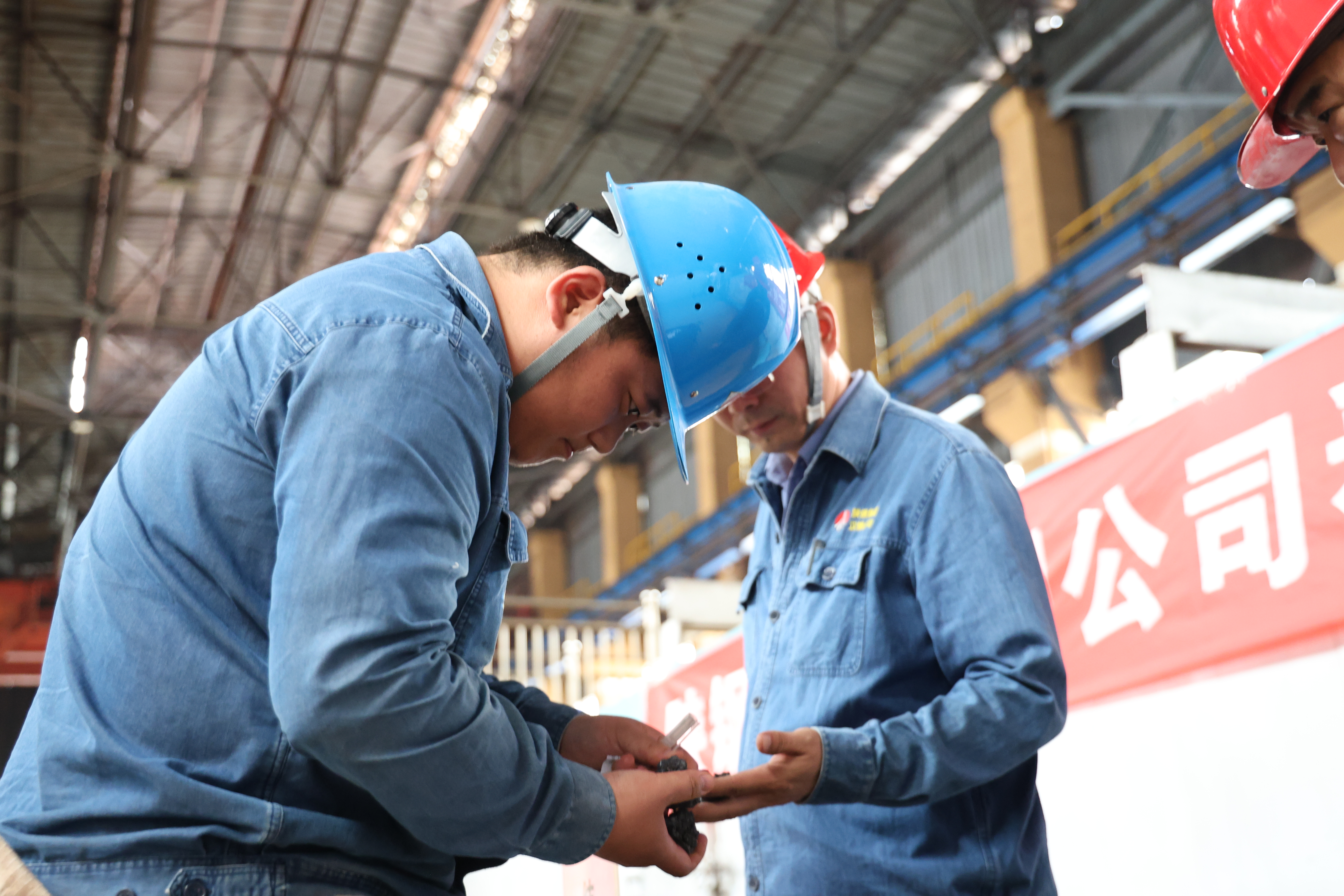 �����չ��P�����ܕr���M���o�ҡ�����и