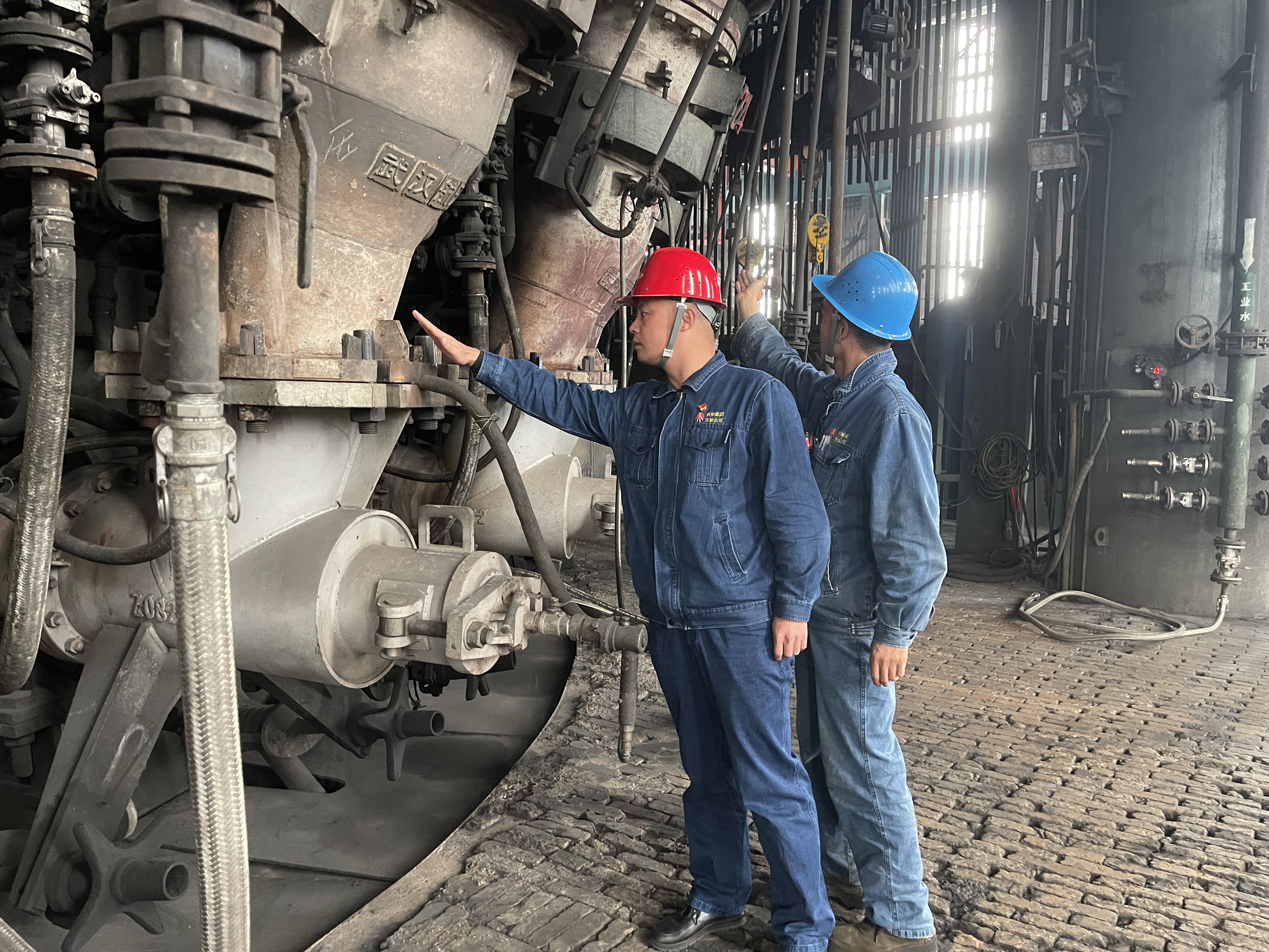 �@�ס��M��ȭ����׌��ȫ������������Ҳ�С��ضȡ�