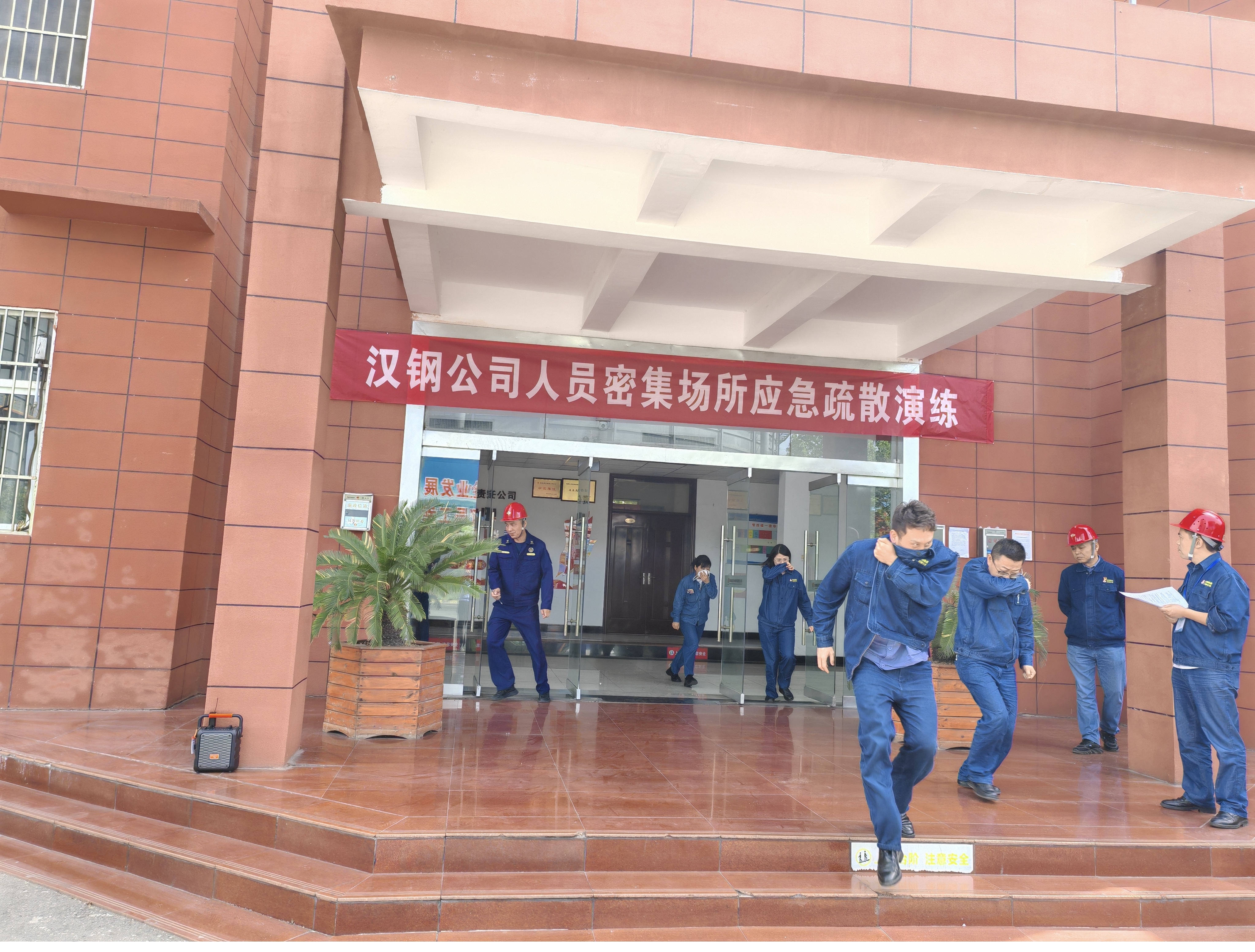 �Ծ��ّ�(zh��n) ���o������ȫͨ��--�h䓹�˾�_չ�ˆT�ܼ�������(y��ng)����ɢ�ݾ�