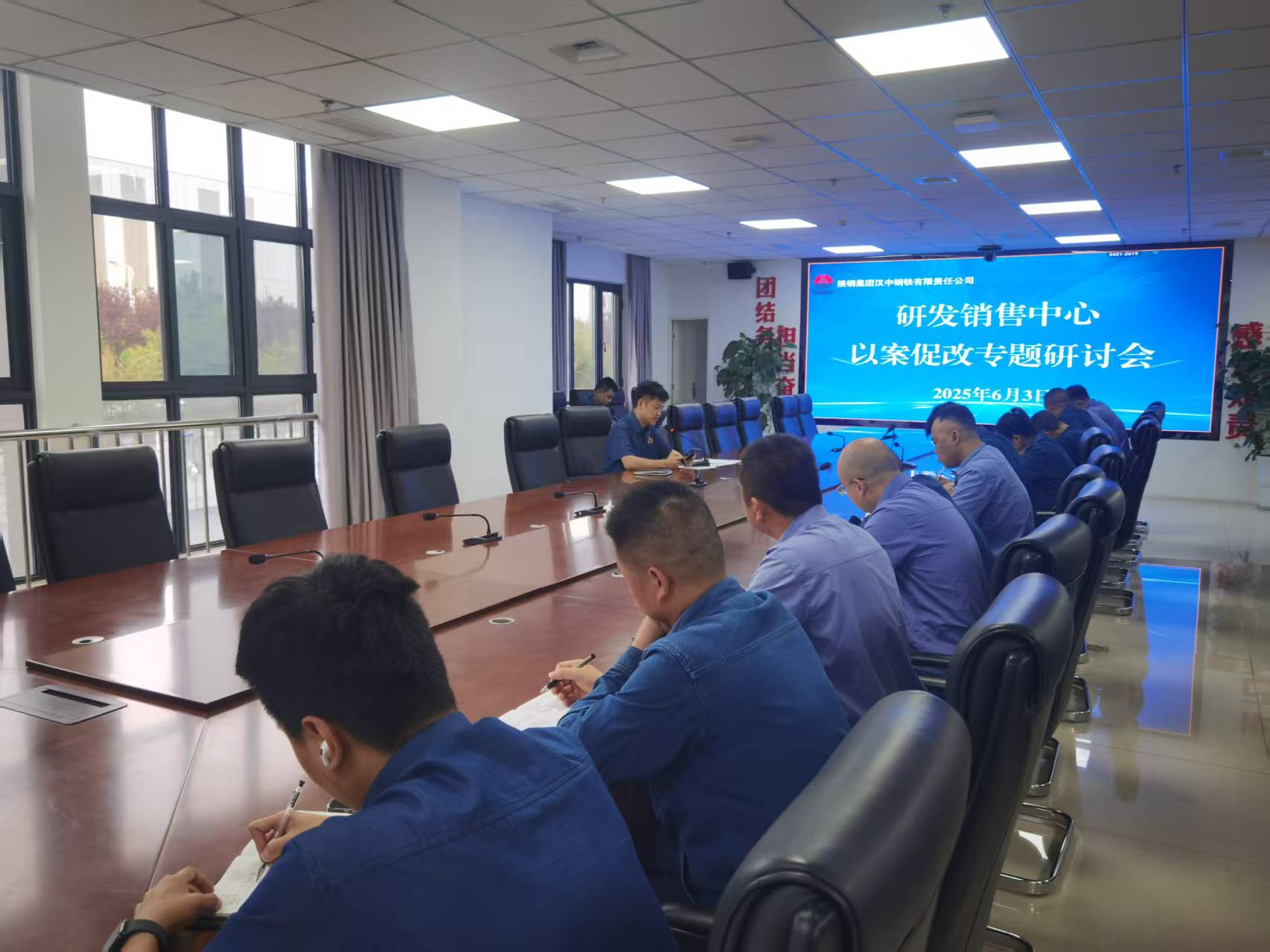 ����O�����M��ȭ����ע��lչ����������