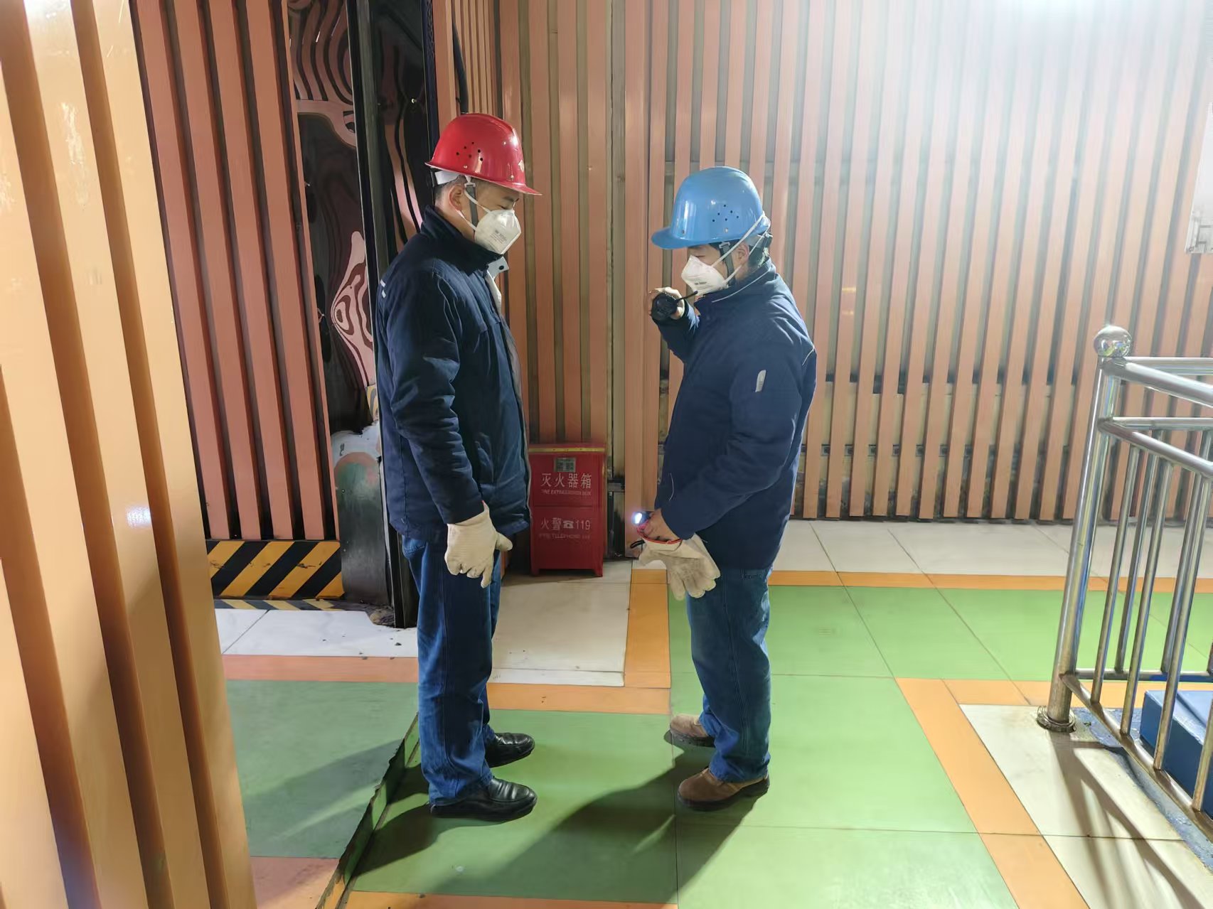 ���M���c���ء�������ԭ�Ϙм~��ȫ��ʯ