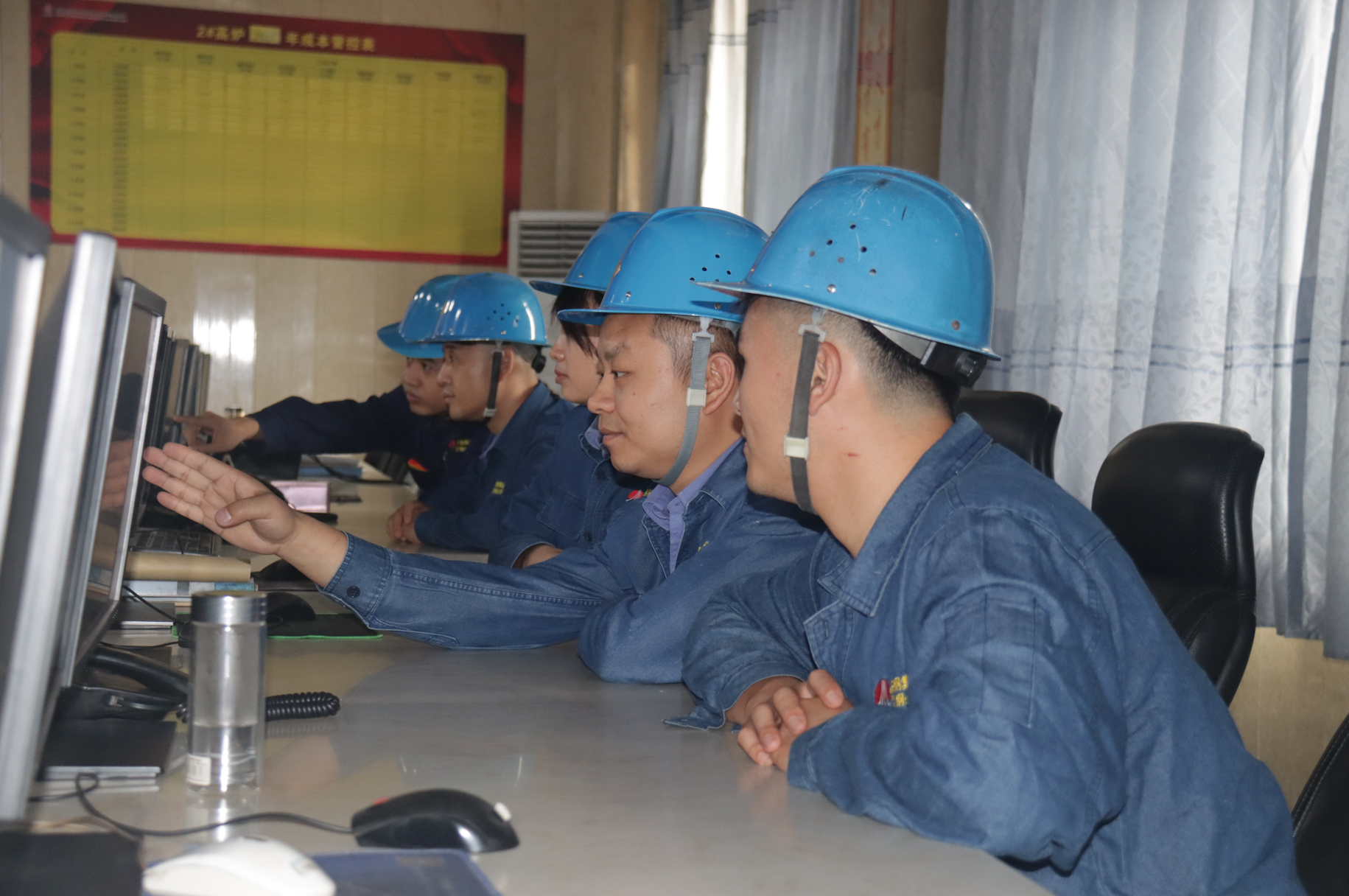 守安全 挖潛力 提效能 鐵前攻堅“再提速” 守安全 挖潛力 提效能 鐵前攻堅“再提速”