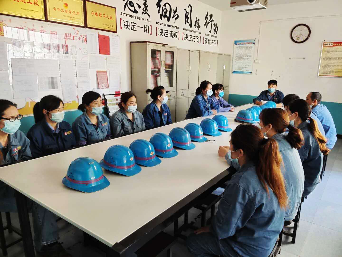 ������ȫ�̉� �춨�lչ֮��