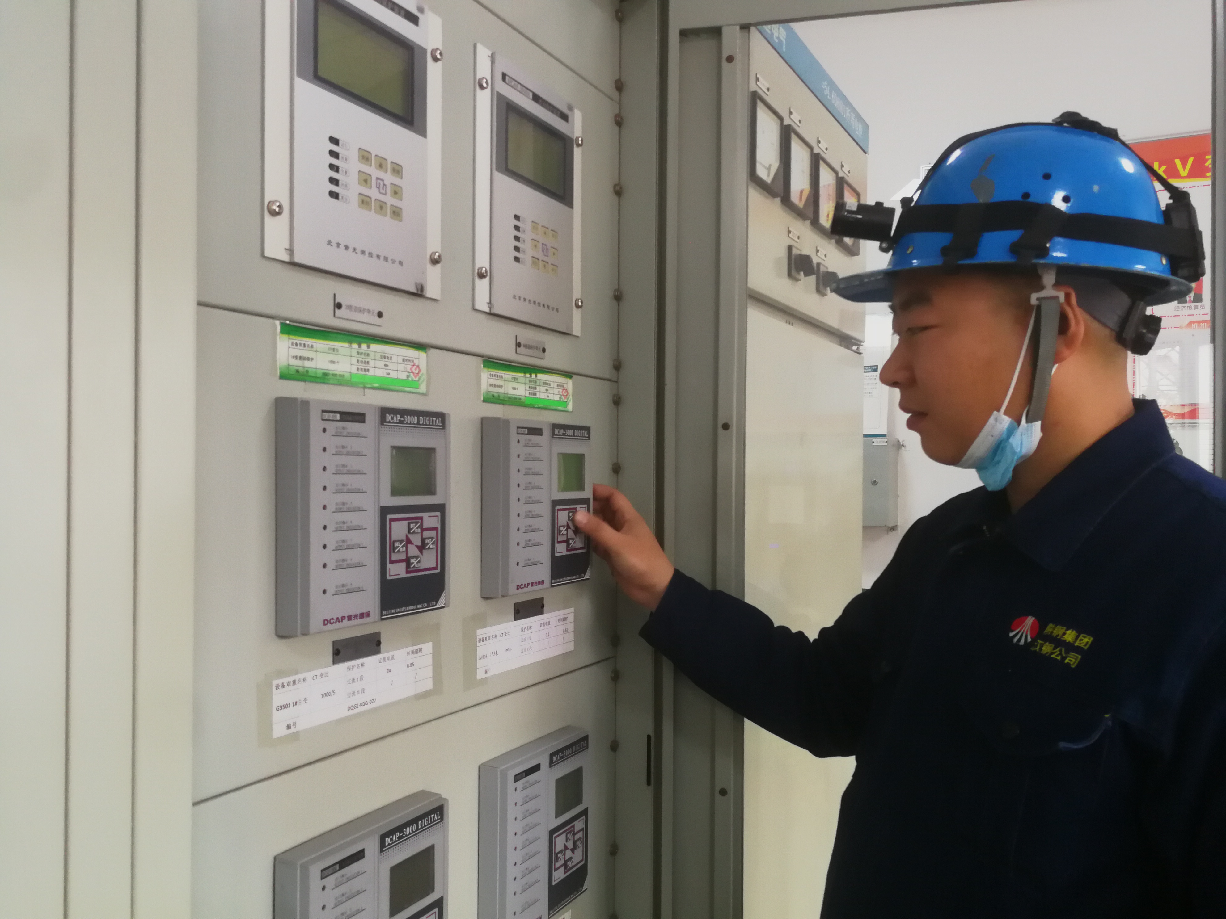 ���������C�ư����[�����h���I��